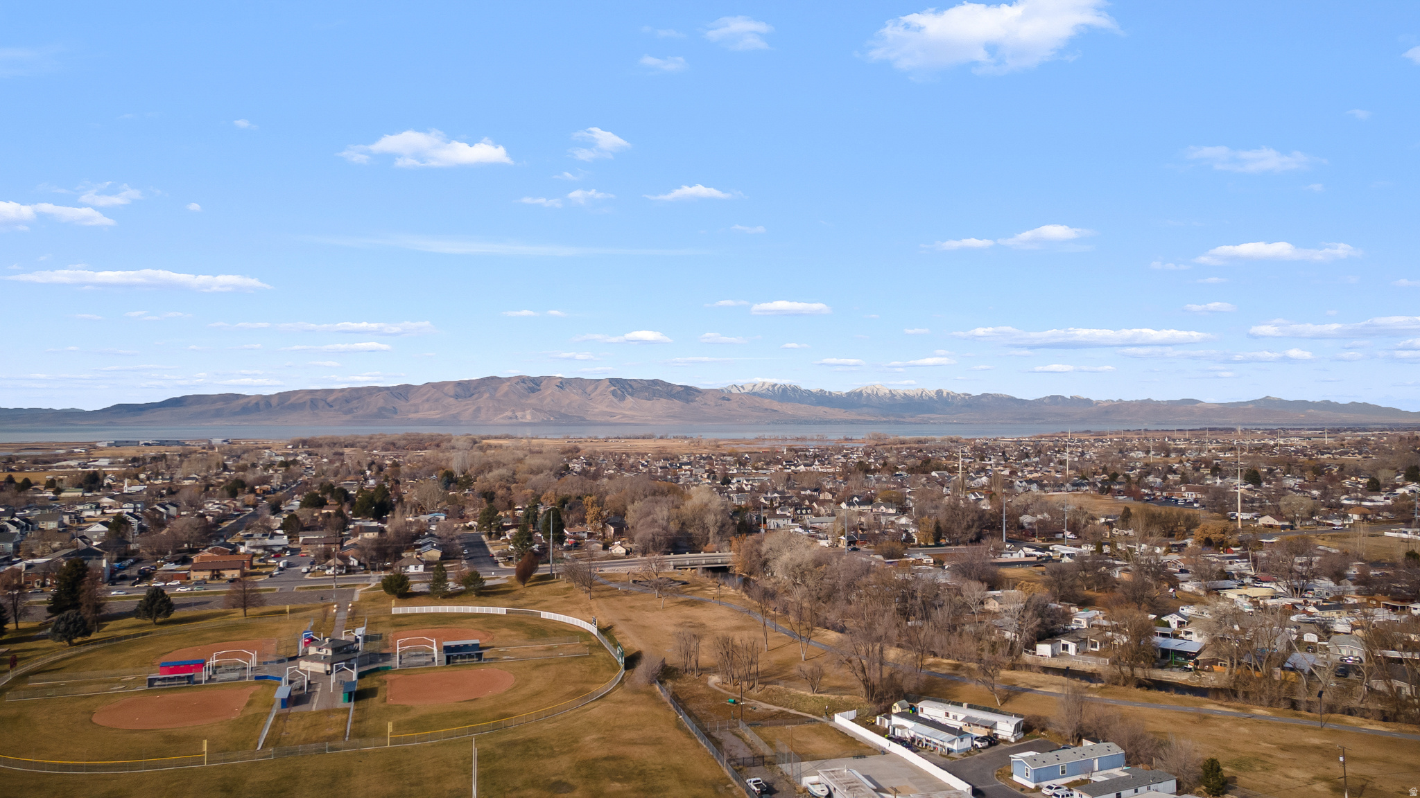 LAMPLIGHTER ESTATES MOBILE HOME PARK - Residential