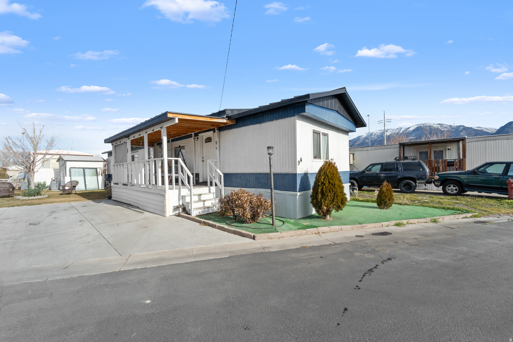 LAMPLIGHTER ESTATES MOBILE HOME PARK - Residential