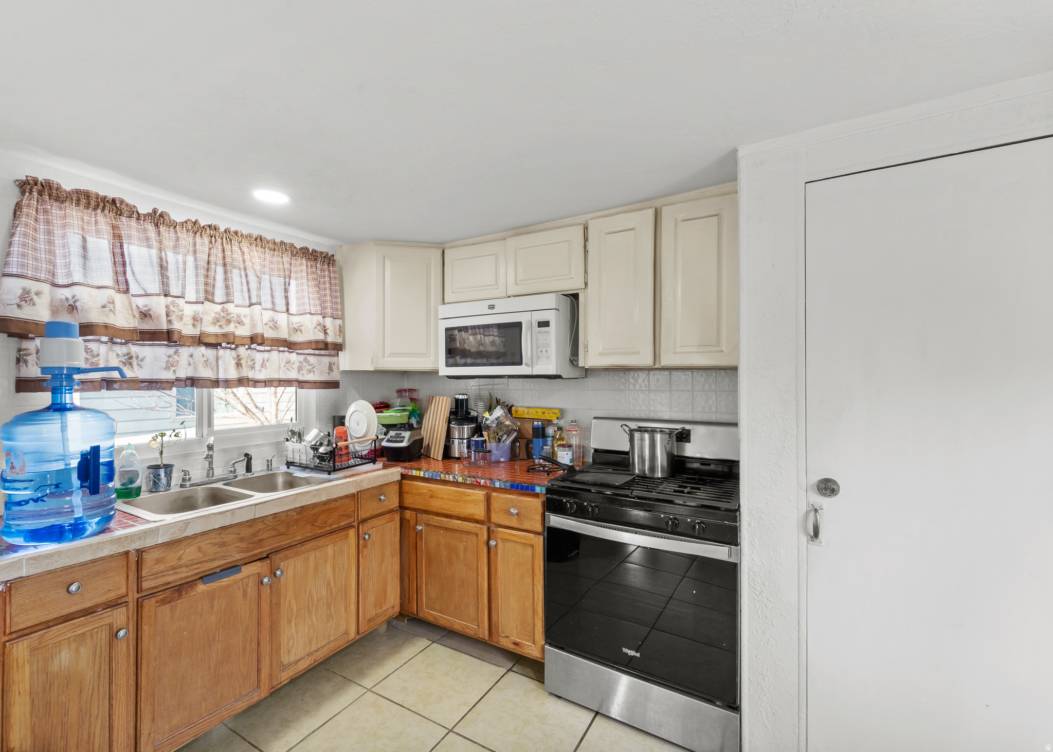 LAMPLIGHTER ESTATES MOBILE HOME PARK - Residential