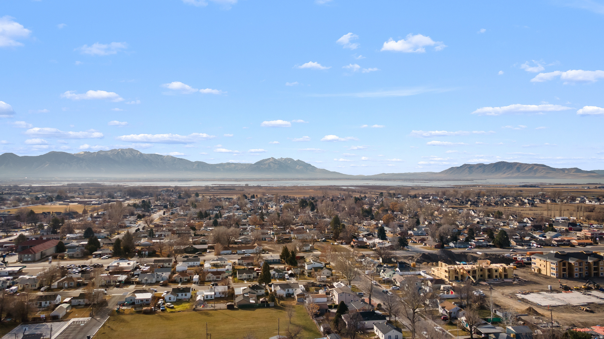 LAMPLIGHTER ESTATES MOBILE HOME PARK - Residential