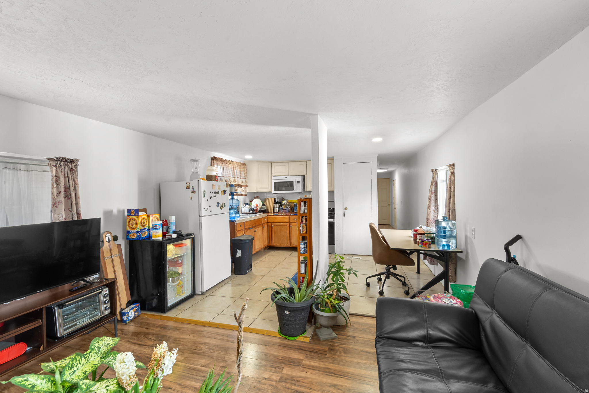 LAMPLIGHTER ESTATES MOBILE HOME PARK - Residential