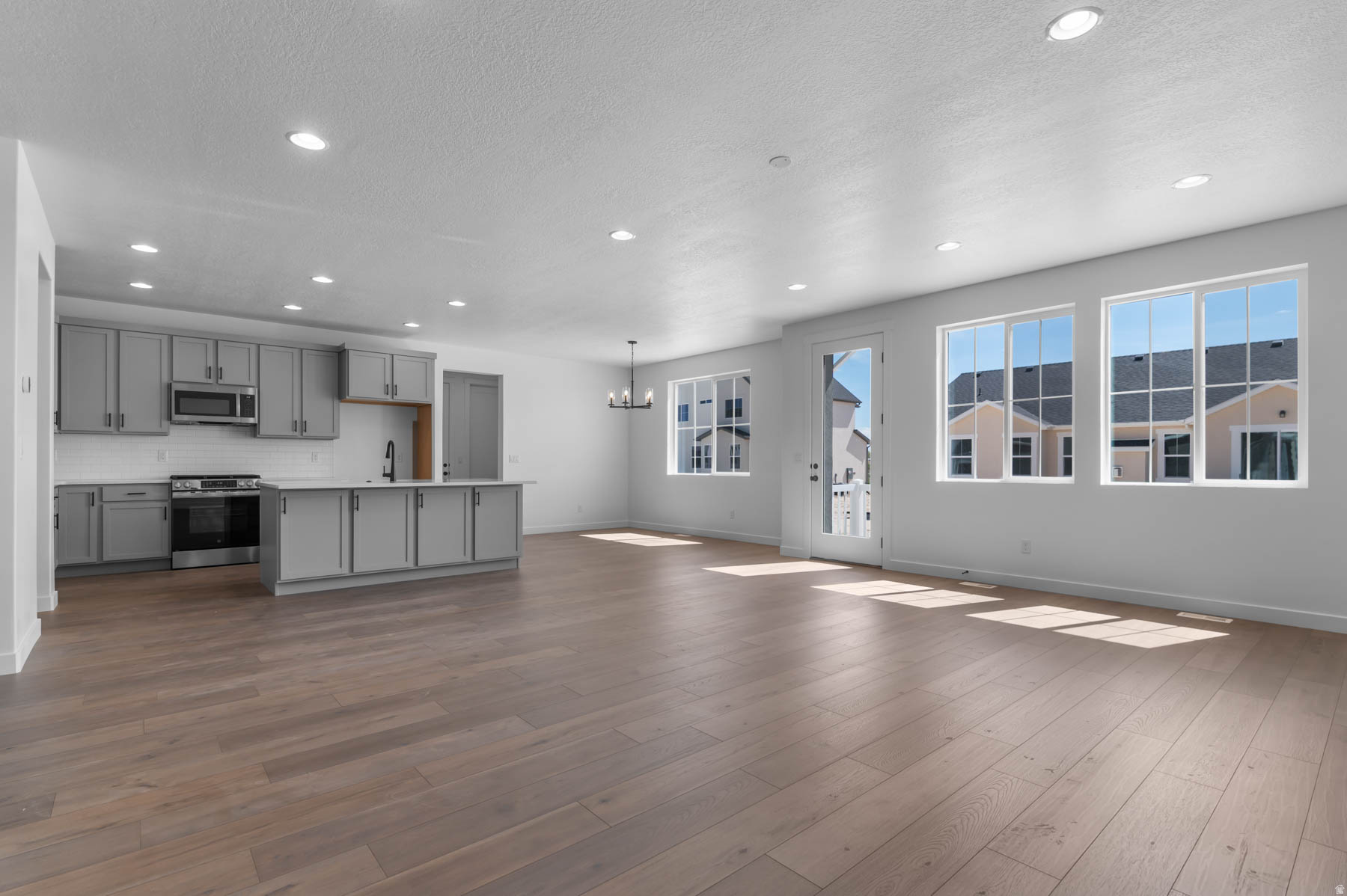 CRANEFIELD EST COLLECTION 1605 - Residential