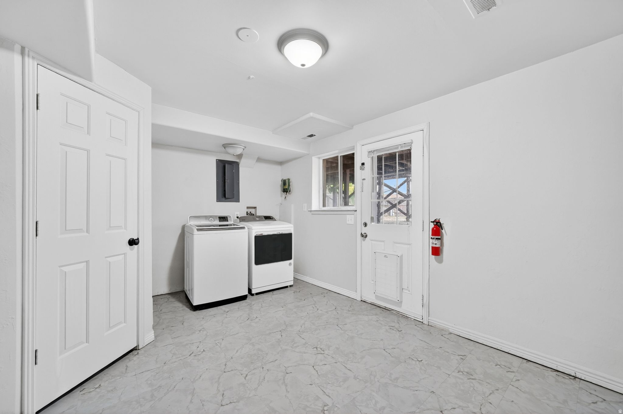 SUNNYVALE HEIGHTS SUB #11 - Residential
