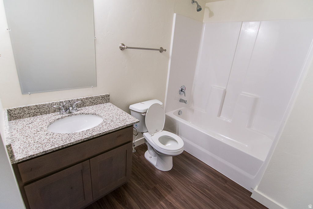 EASTON PARK - Residential Income