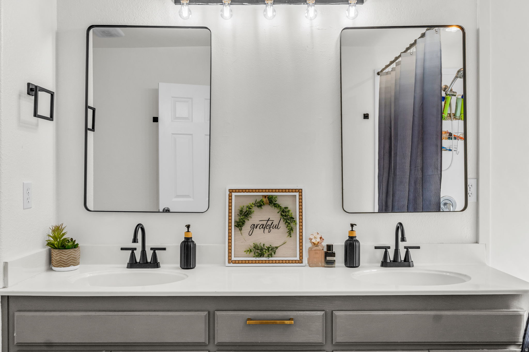 CANYON SOUTH - Residential