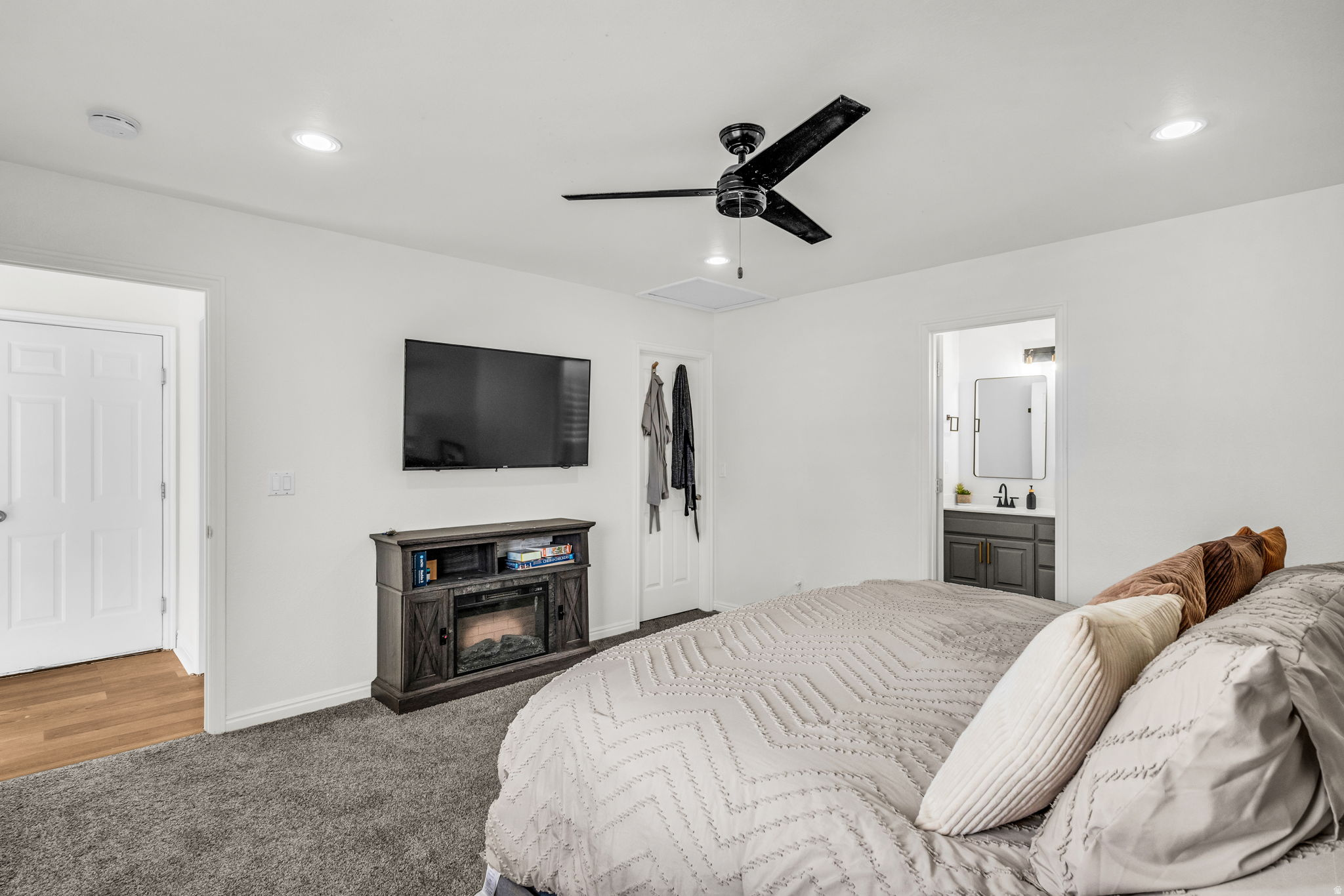 CANYON SOUTH - Residential