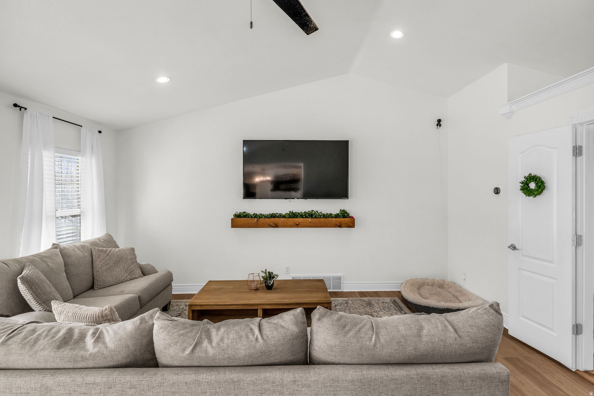 CANYON SOUTH - Residential