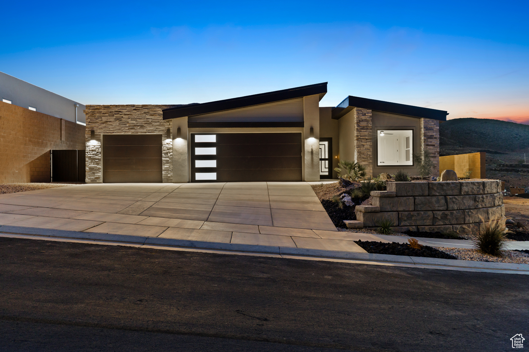 THE RIDGE AT ZION VISTA - Residential