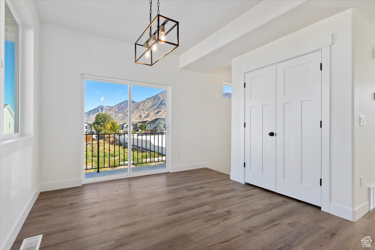 WESTFIELDS CENTRAL - Residential