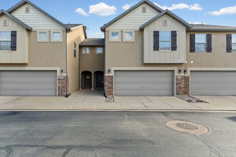 Townhouse For Sale - 1282 N Lily Pad Dr<br/> Spanish Fork, UT 84660
