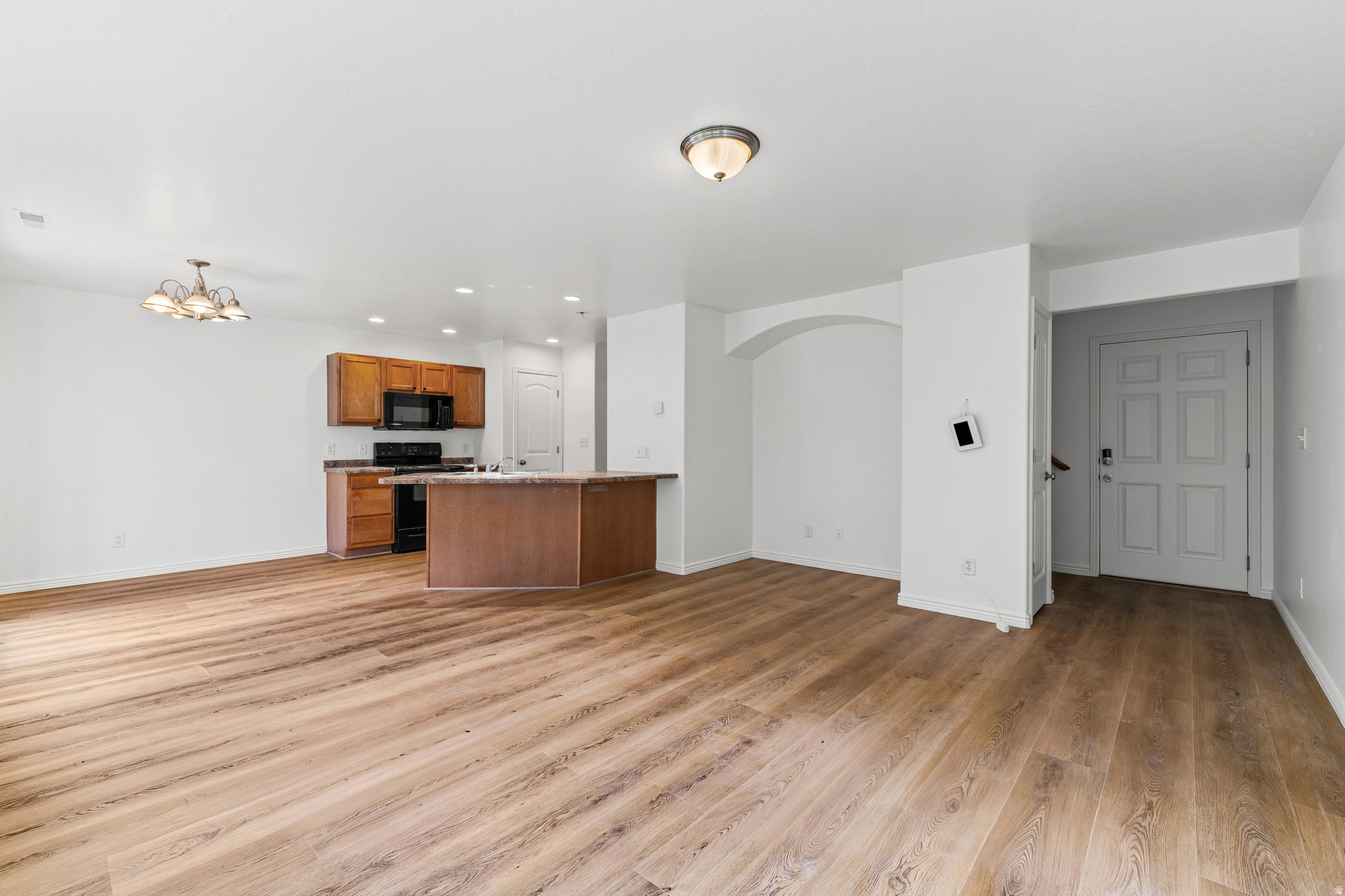 WHISPERING WILLOWS - Residential