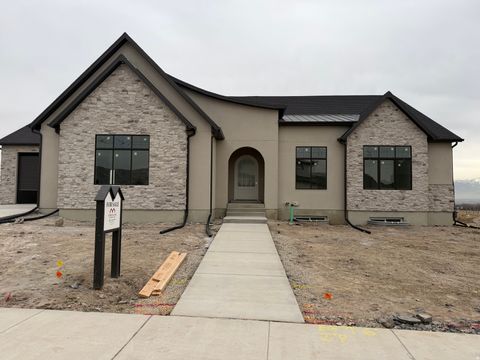 Photo of 3232 W JAYDEN MAE DR, Bluffdale, UT 84065 (MLS # 2133599)