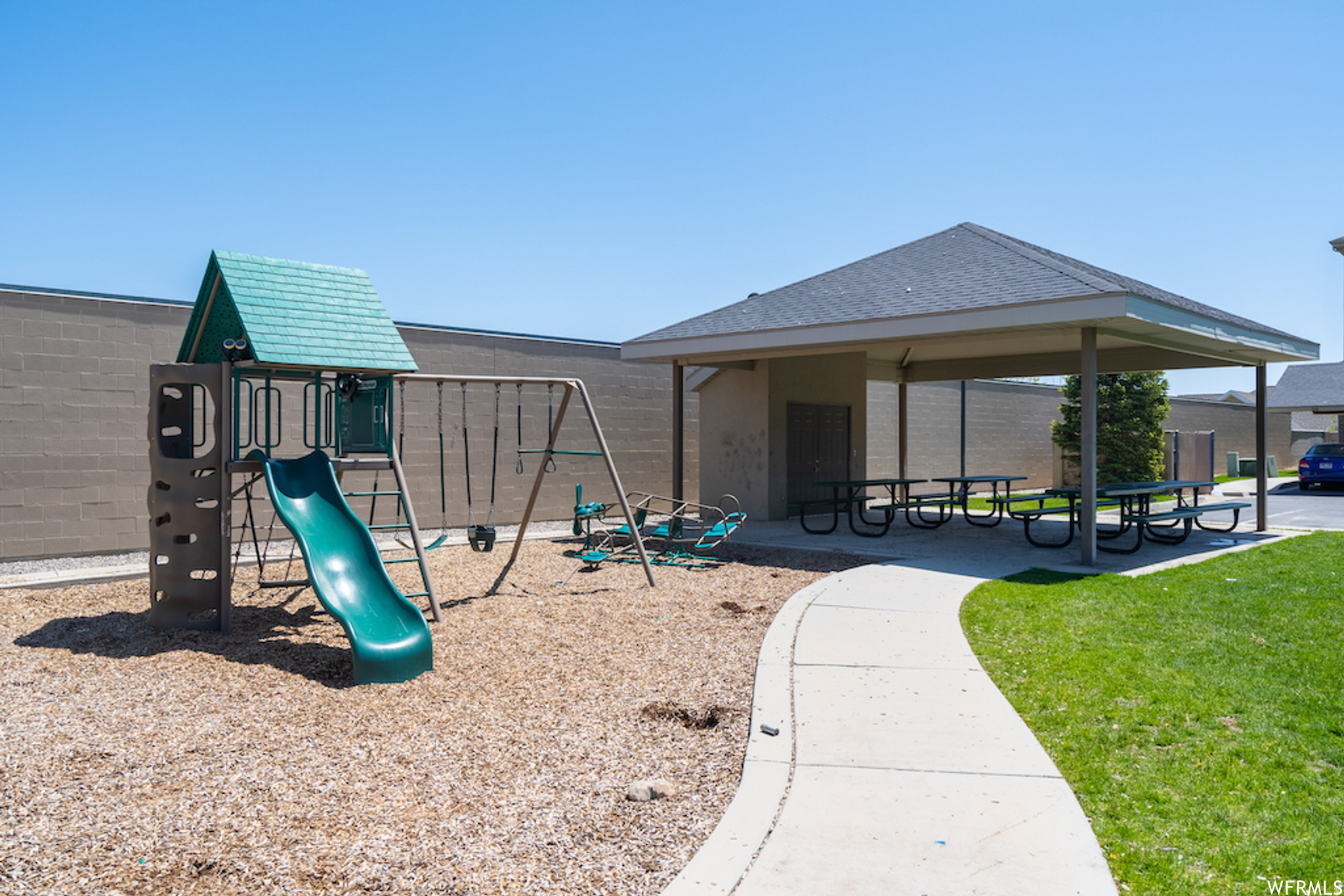 TOWN CENTER CONDO - Residential