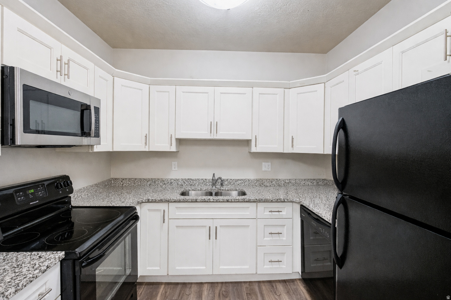 RANCH LANDING - Residential