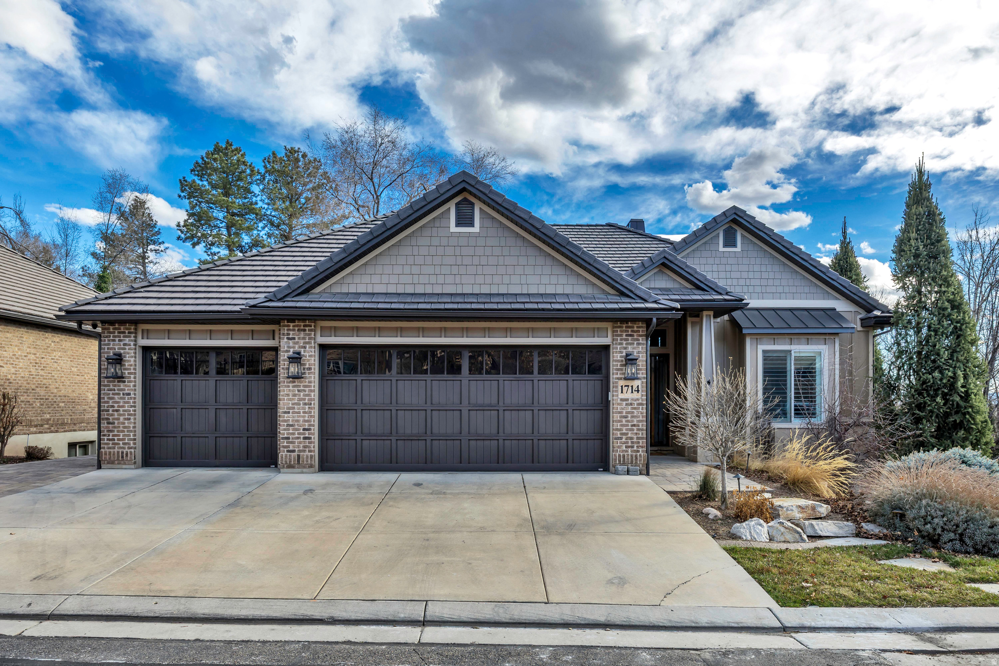 OAKWOOD VILLA ESTATES PUD - Residential