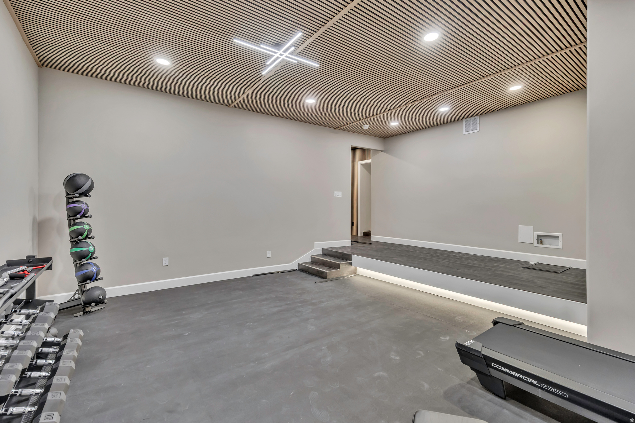 OAKWOOD VILLA ESTATES PUD - Residential