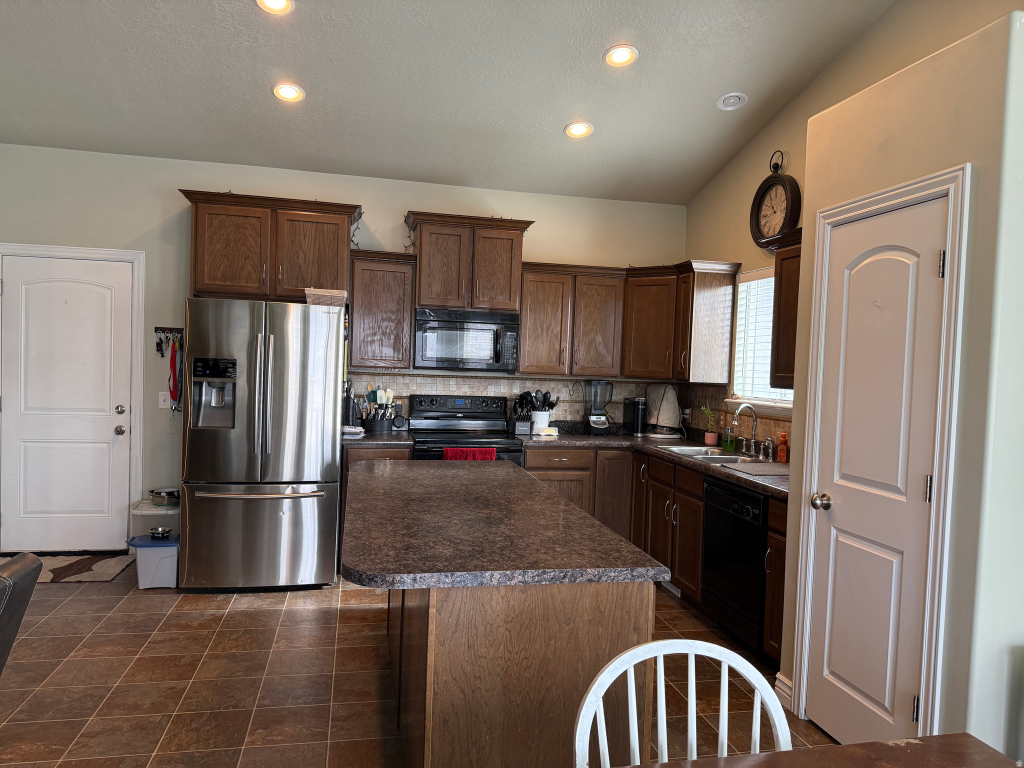 SUNSET ESTATES - Residential