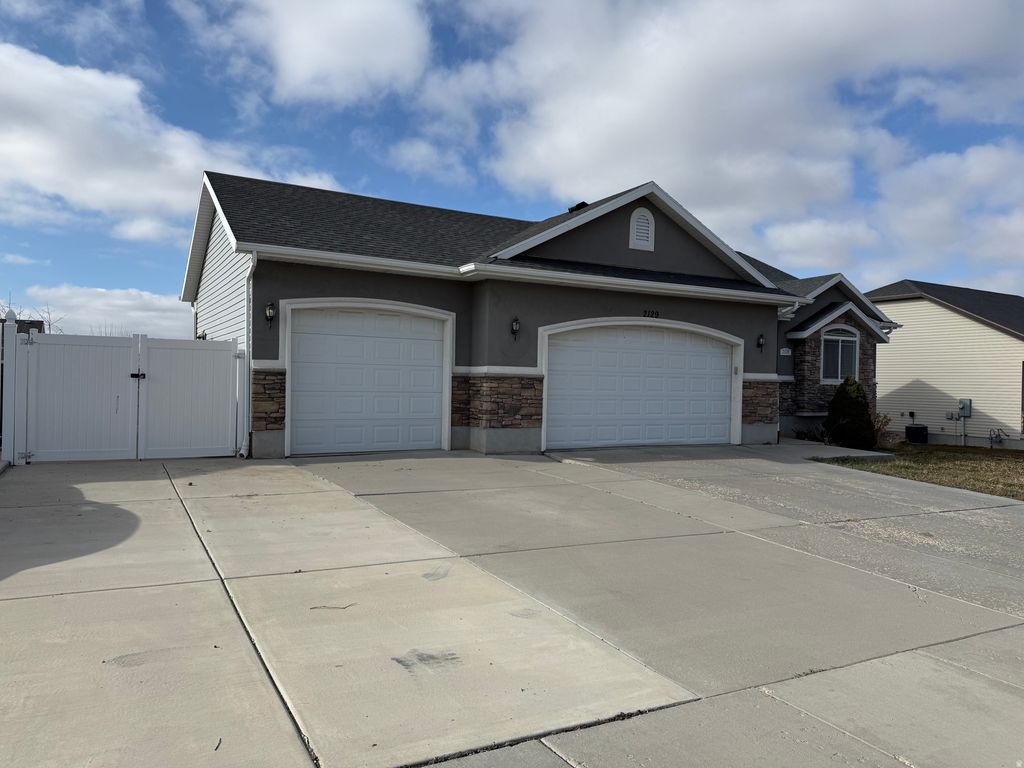 Photo of 2129 N BERRA BLVD W, Tooele, UT 84074 (MLS # 2132826)