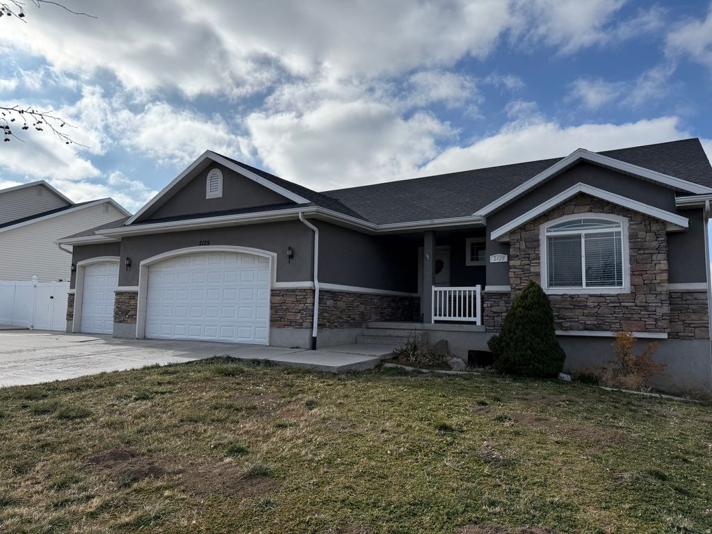 Photo of 2129 N BERRA BLVD W, Tooele, UT 84074 (MLS # 2132826)