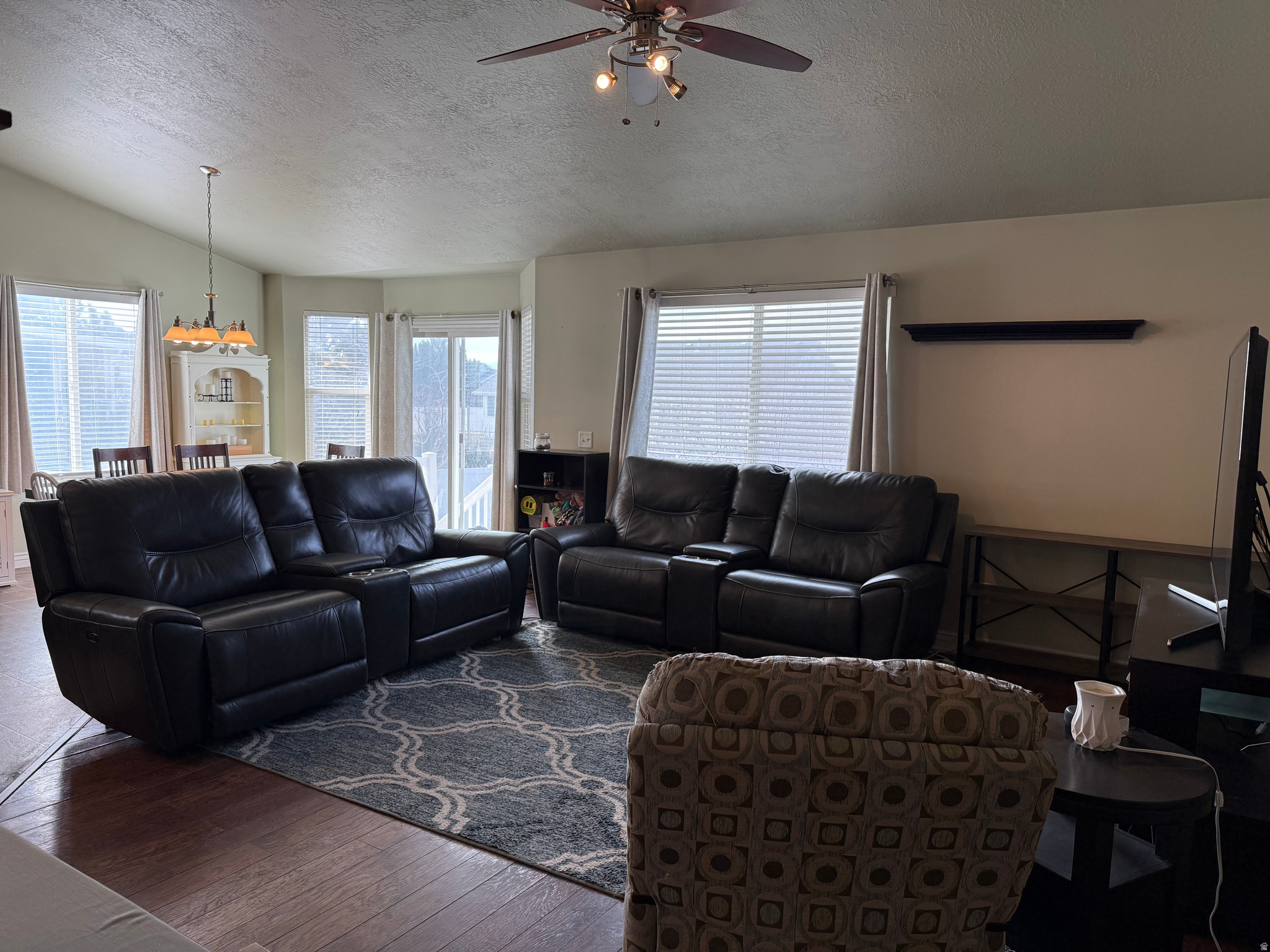 SUNSET ESTATES - Residential