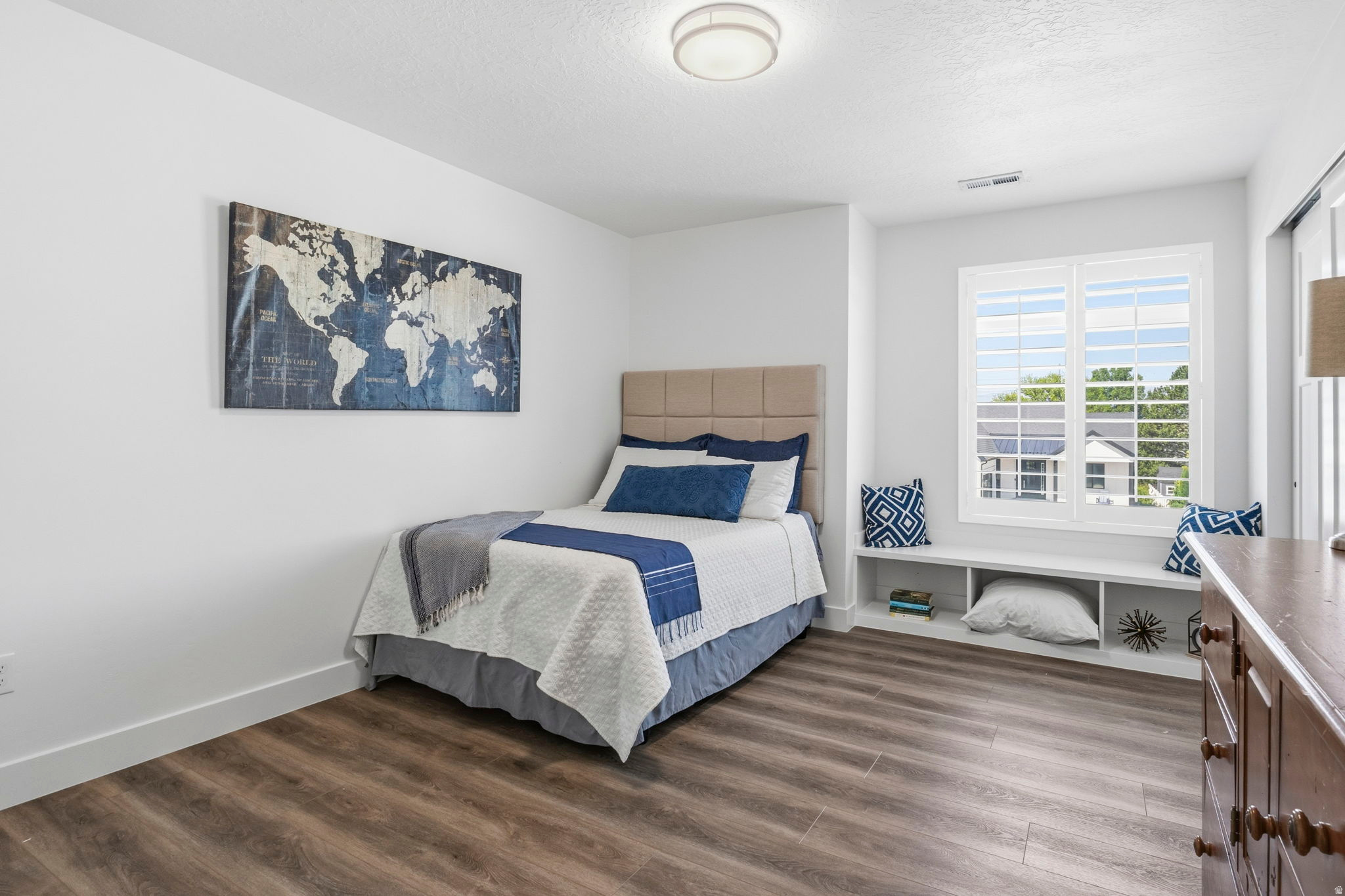 EDDINGTON ESTATES - Residential