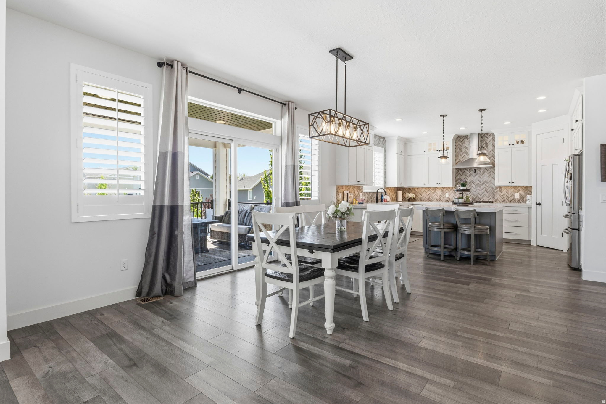 EDDINGTON ESTATES - Residential