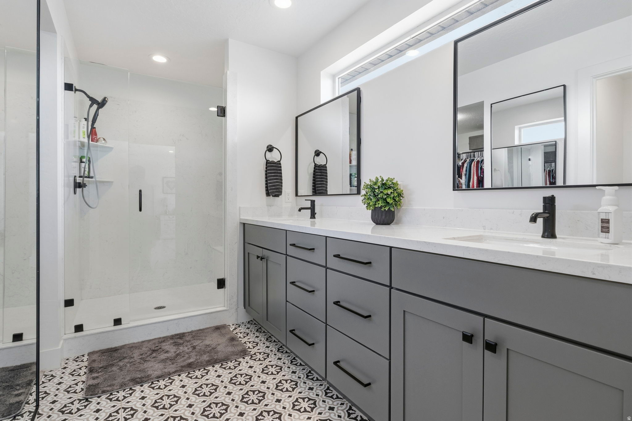 EDDINGTON ESTATES - Residential
