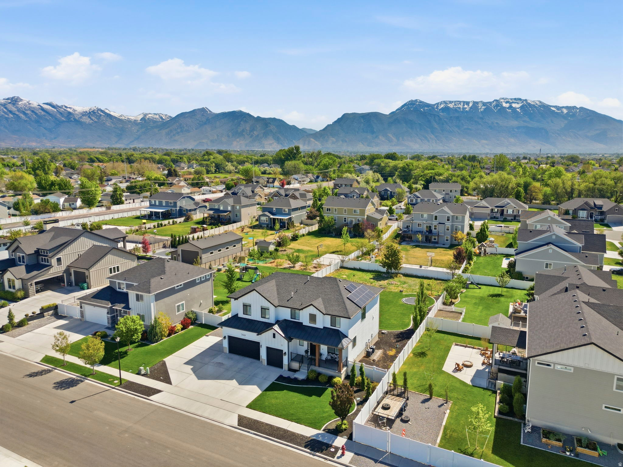 EDDINGTON ESTATES - Residential