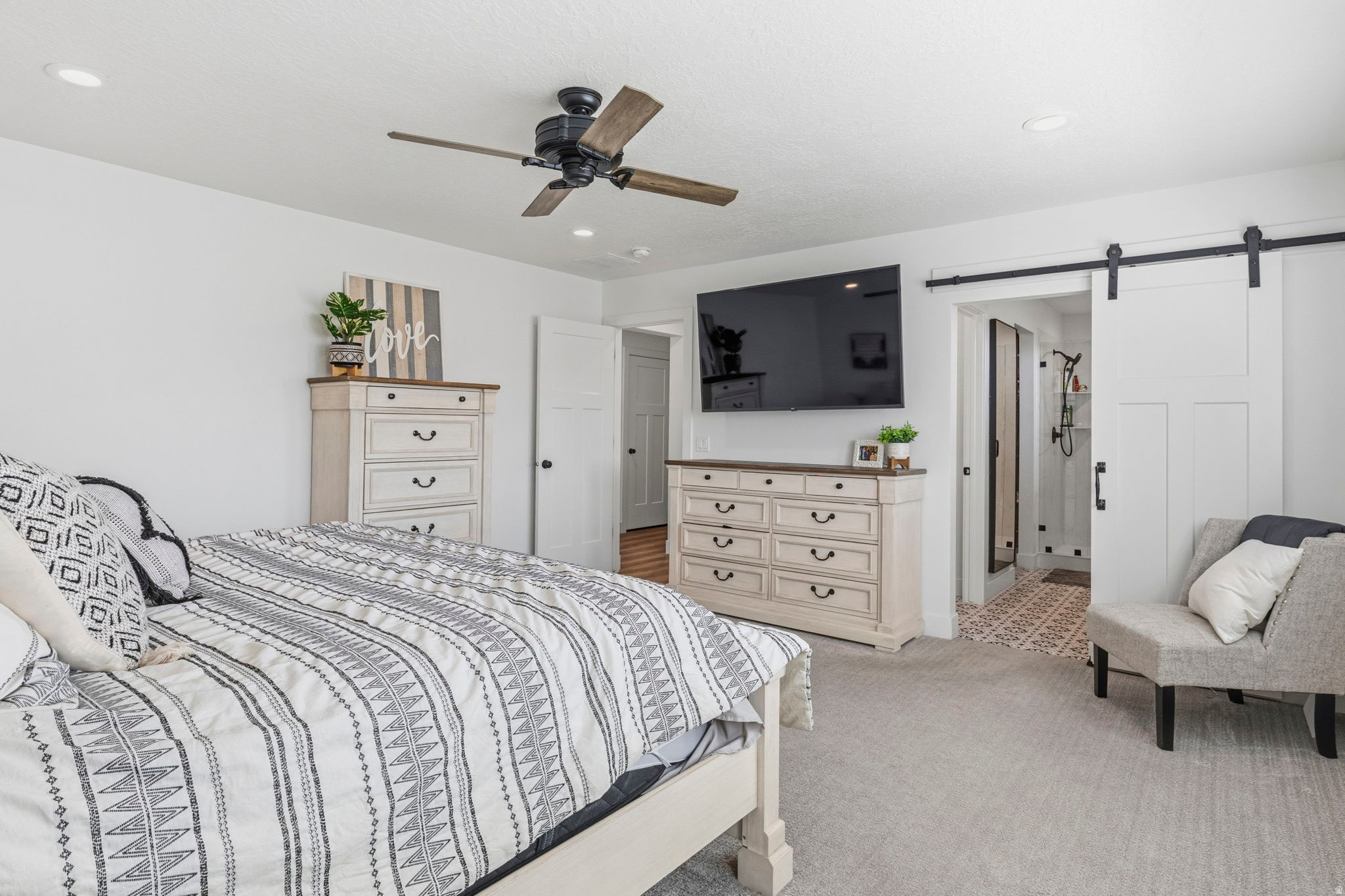 EDDINGTON ESTATES - Residential
