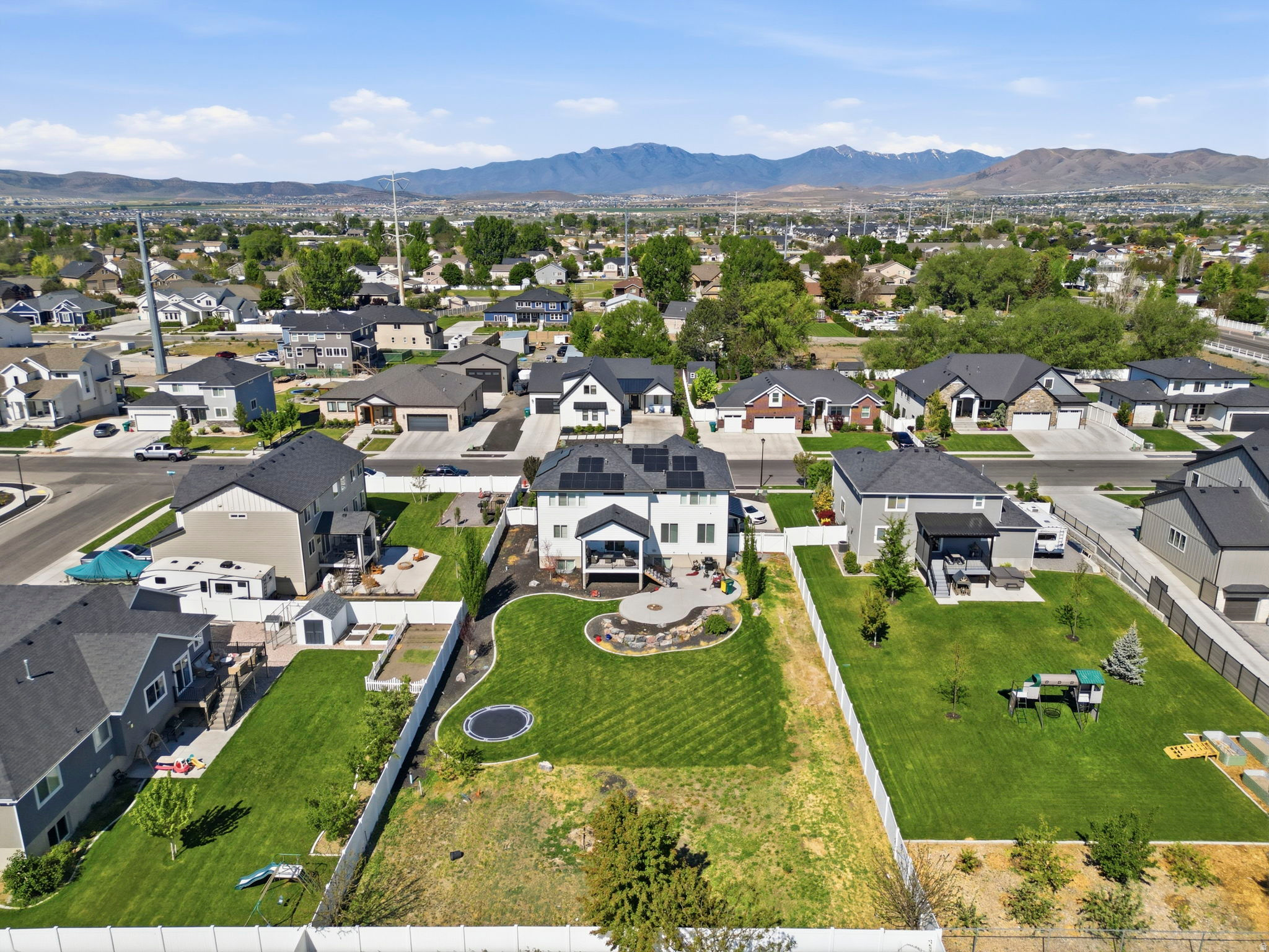 EDDINGTON ESTATES - Residential