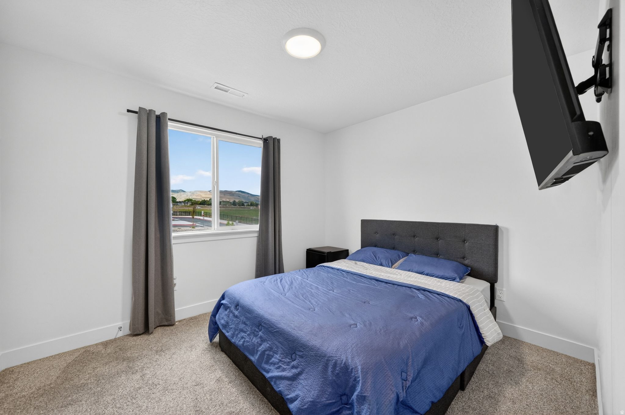 MOUNTAIN RIDGE - Residential
