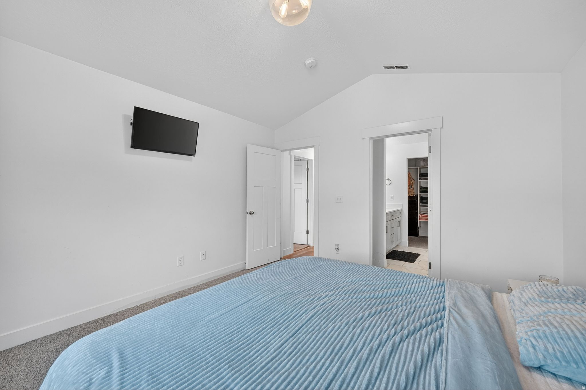MOUNTAIN RIDGE - Residential