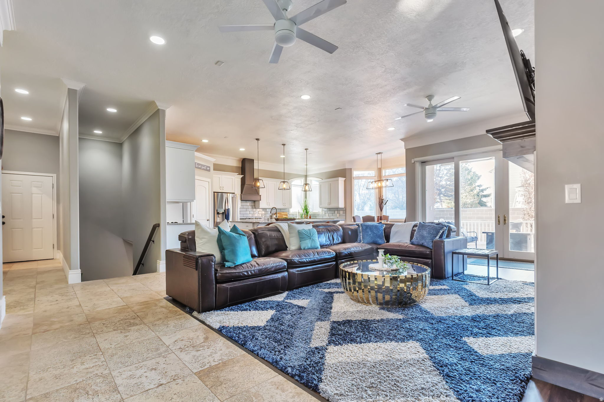 SNOW ESTATES - Residential