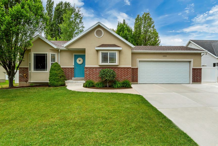 ***GRAND OPEN HOUSE! SATURDAY, MAY 16TH 11AM-1PM*** Charming home in Syracuse featuring 4 bedrooms and 2.5 bathrooms with a spacious and functional layout. The primary suite includes its own private en-suite bathroom and walk-in closet. Situated on a 0.22-acre lot, this property offers a large backyard perfect for outdoor enjoyment, along with an extra large crawlspace storage area and a 2-car garage. The home is located in a quiet cul-de-sac with quick access to the West Davis Corridor for an easy commute. Additional features include a nice cement RV pad with plenty of extra parking space. Great opportunity to own a beautiful home with plenty of space inside and out!  Square footage figures are provided as a courtesy estimate only.  Buyer is advised to obtain an independent measurement. Buyer to verify all.