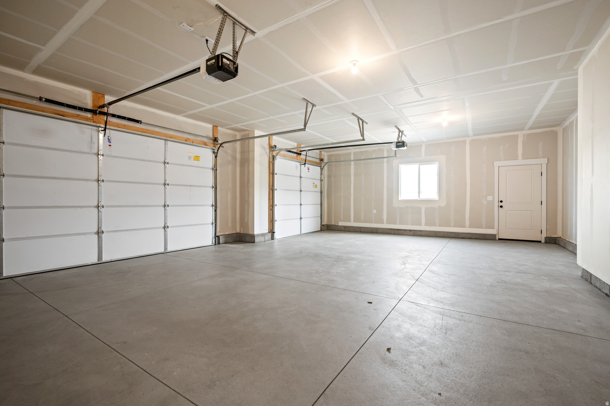 THE BARN AT TERAKEE FARMS - Residential