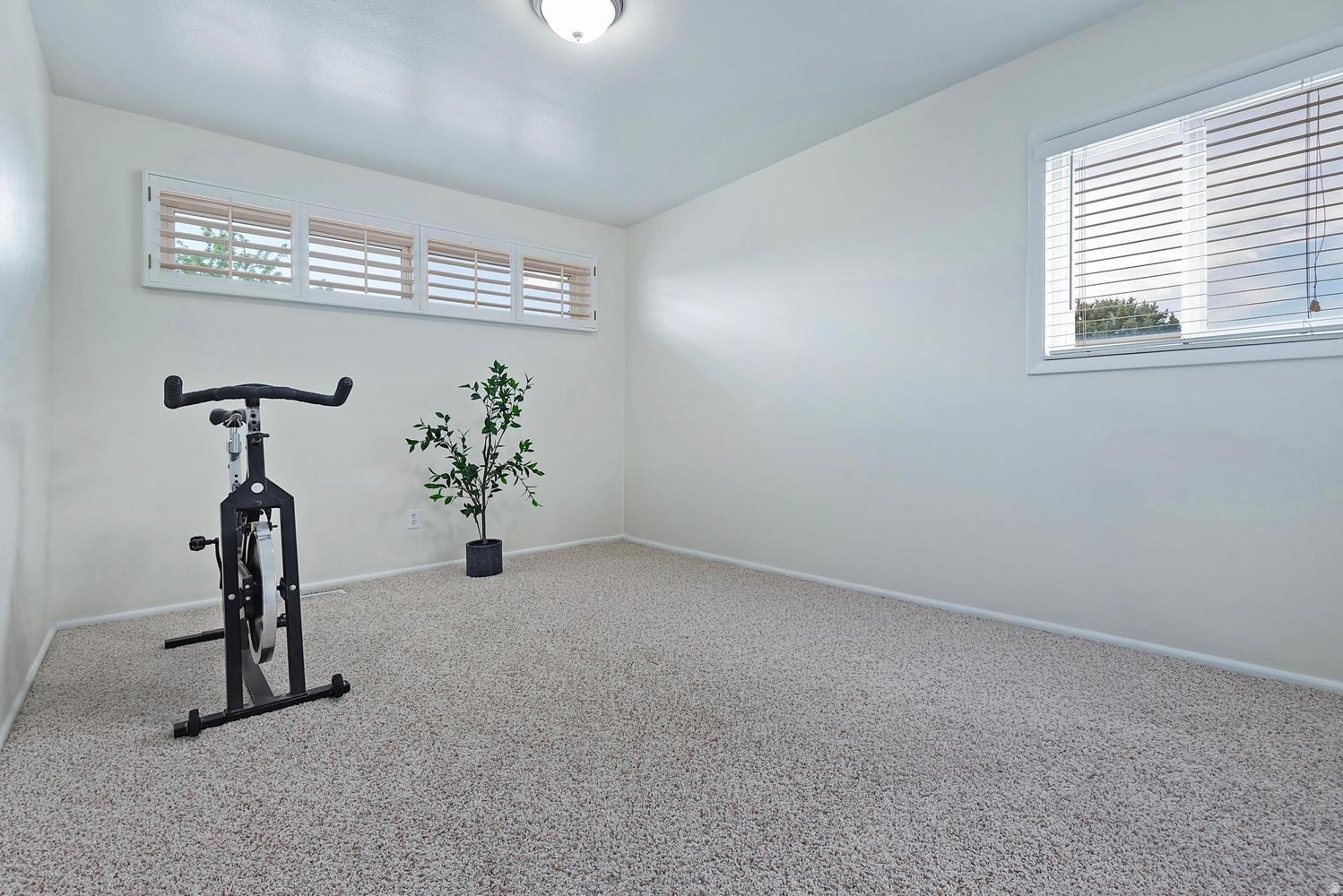 LANDON VILLAGE - Residential