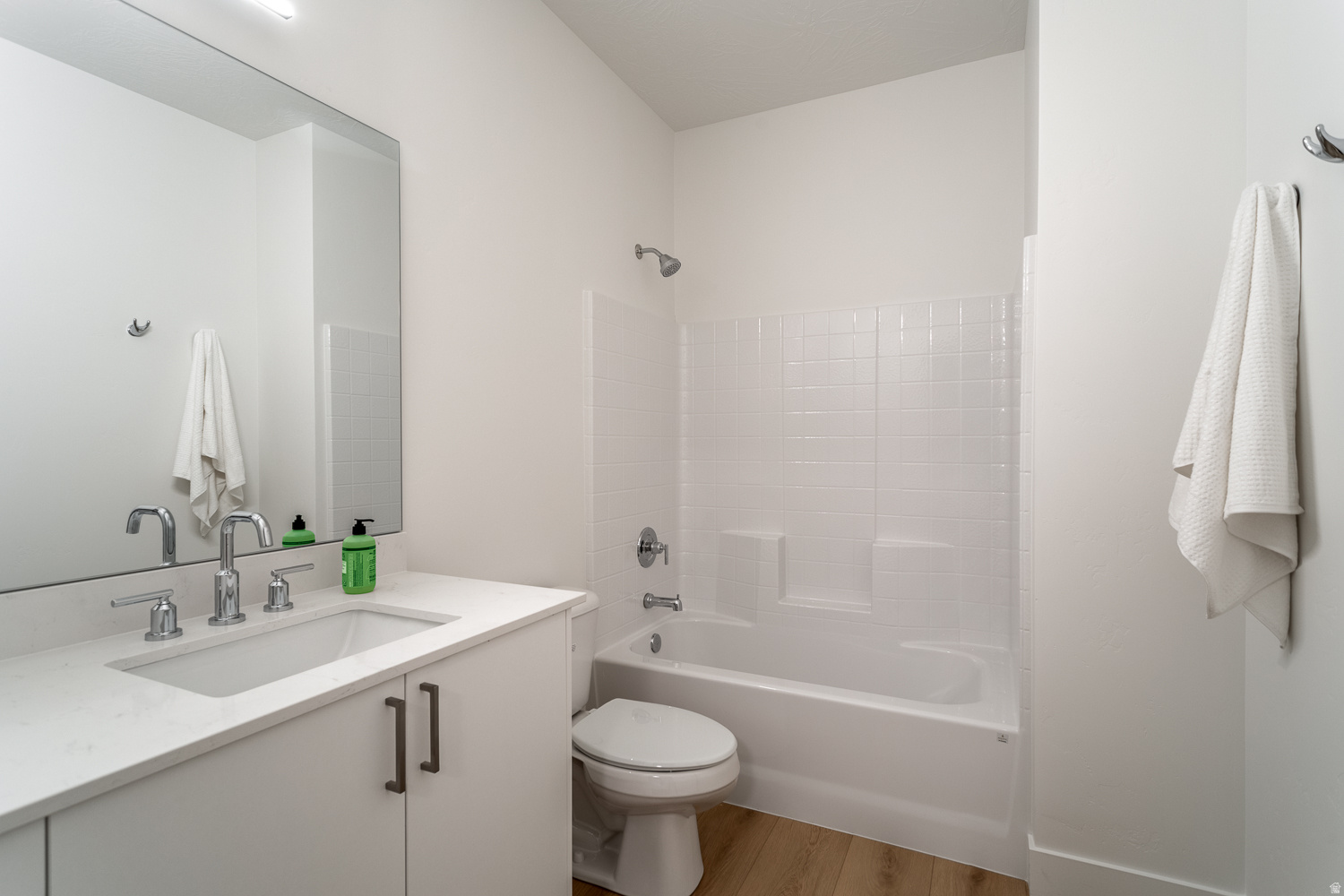 BECCO CREEK TOWNHOMES AT DIVARIO - Residential