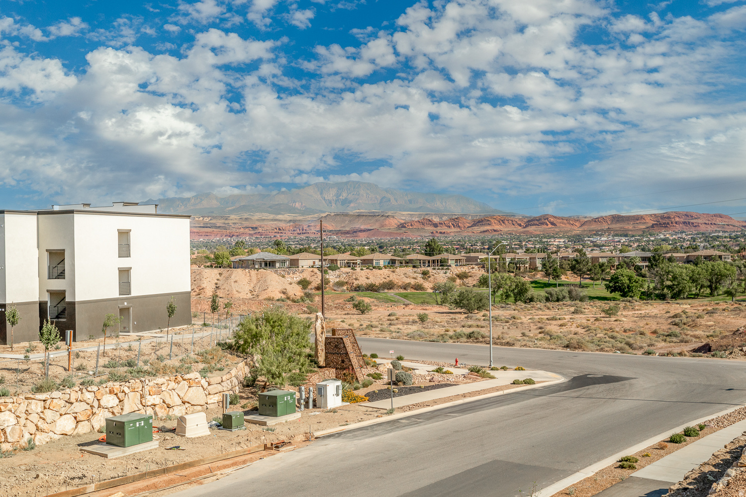 BECCO CREEK TOWNHOMES AT DIVARIO - Residential