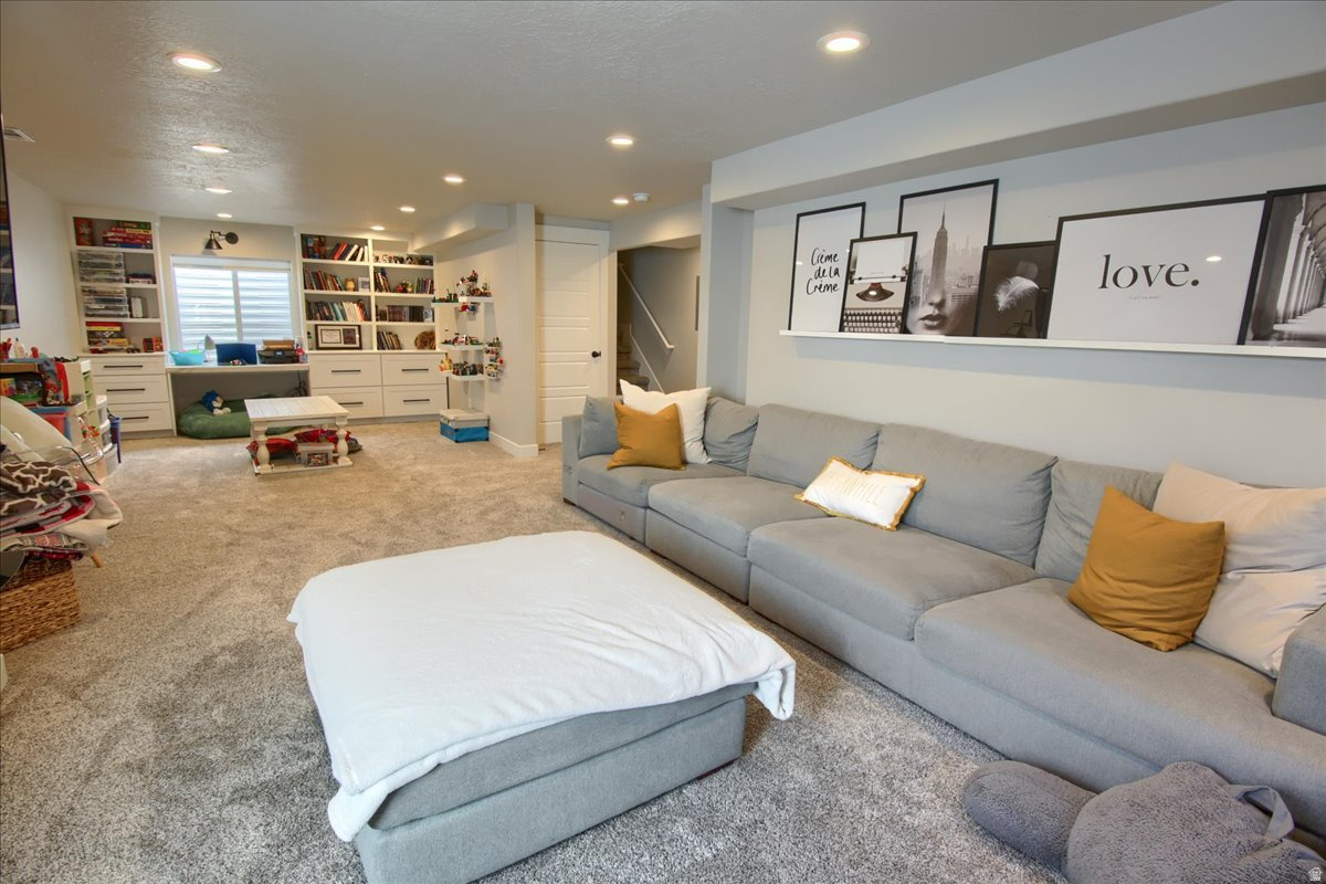 VILLAS AT HARMONY PLACE - Residential