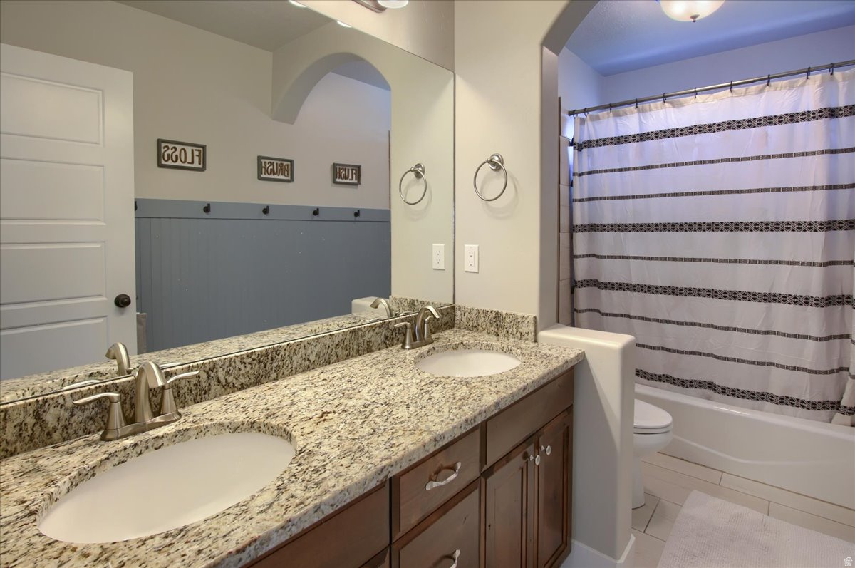 VILLAS AT HARMONY PLACE - Residential