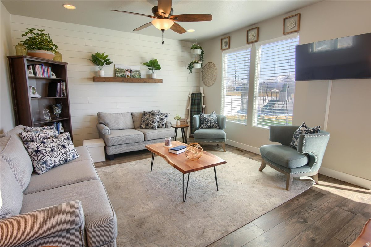 VILLAS AT HARMONY PLACE - Residential