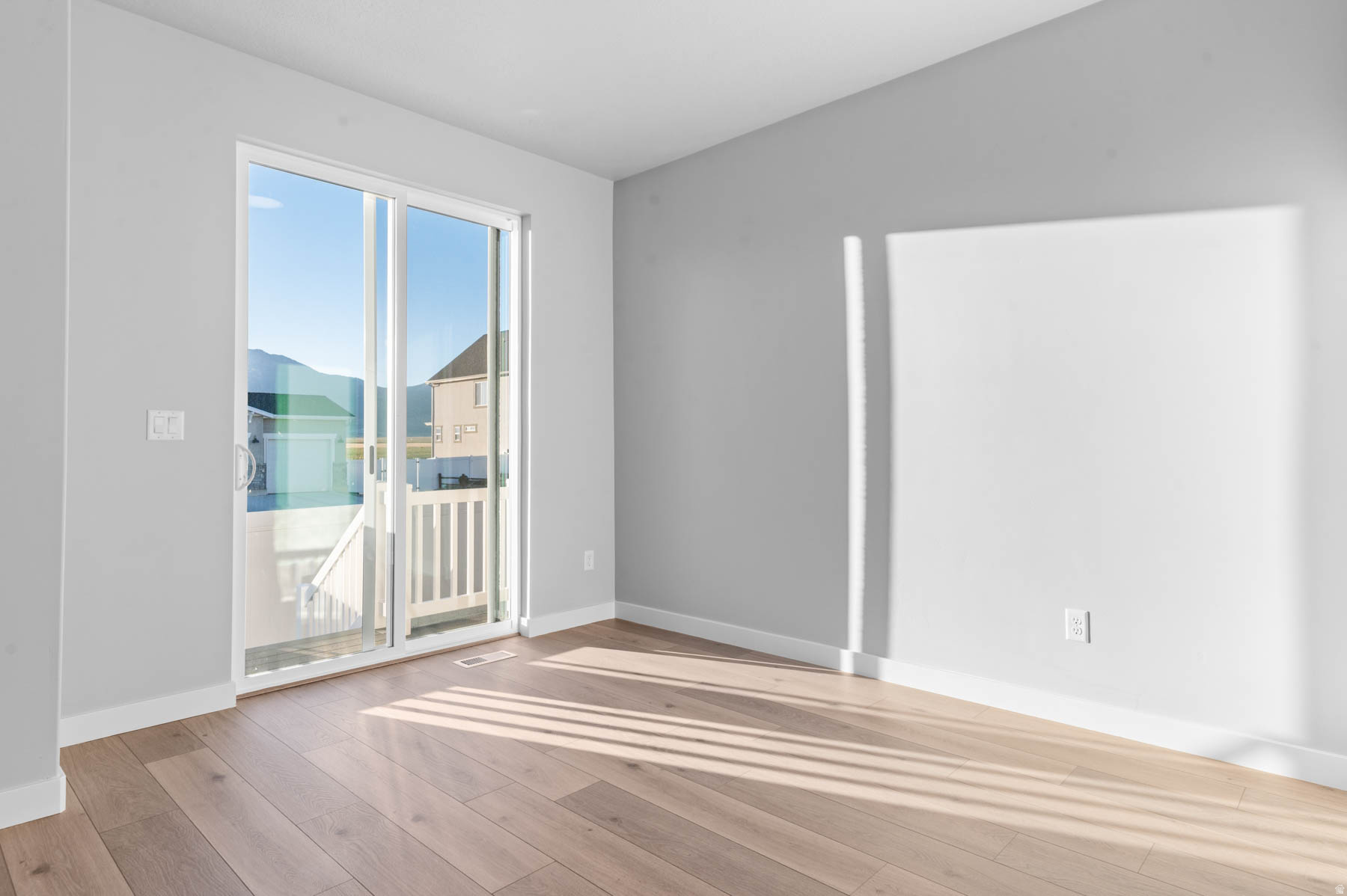 OVERLAND GARDENS D180 - Residential