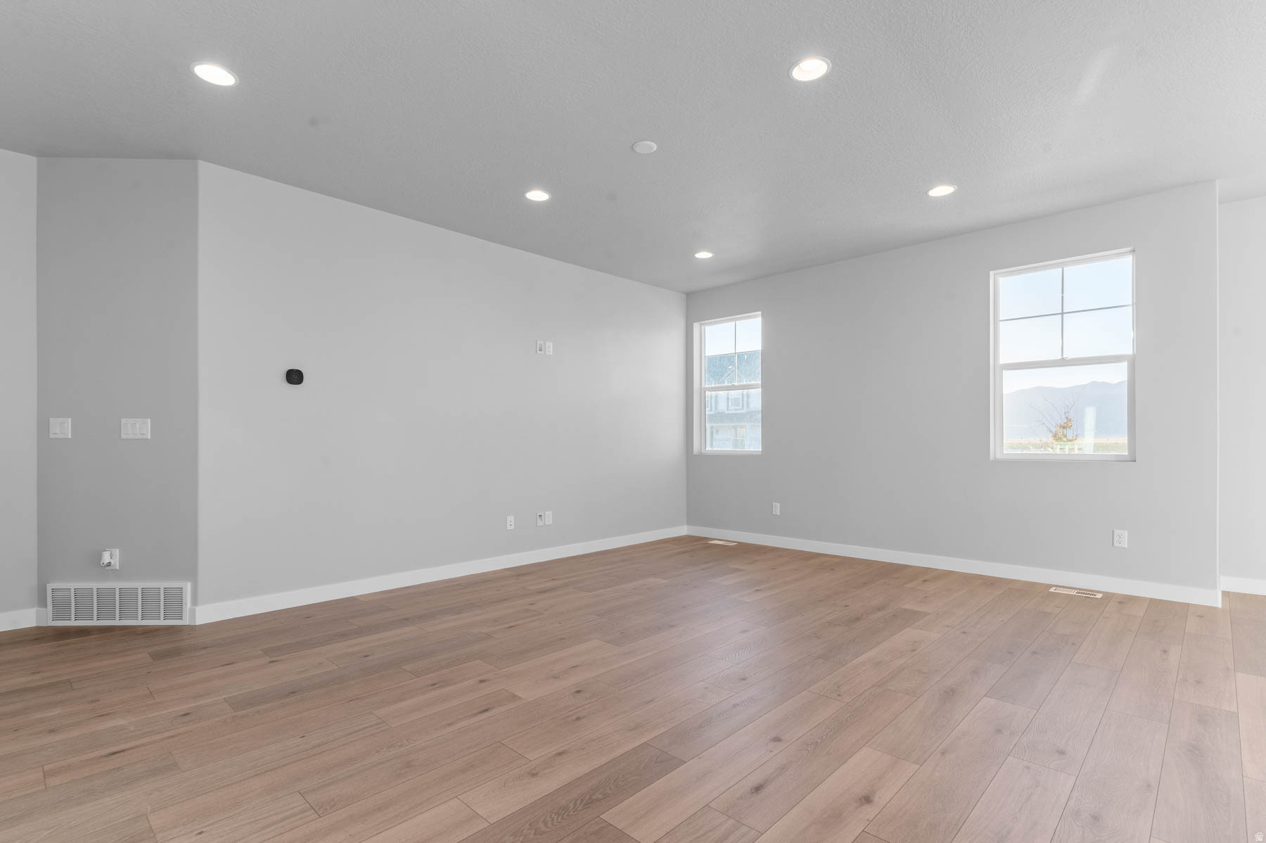 OVERLAND GARDENS D180 - Residential