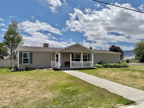 Homes For Sale - 105 W 500<br/> Emery County, Ferron, UT 84523