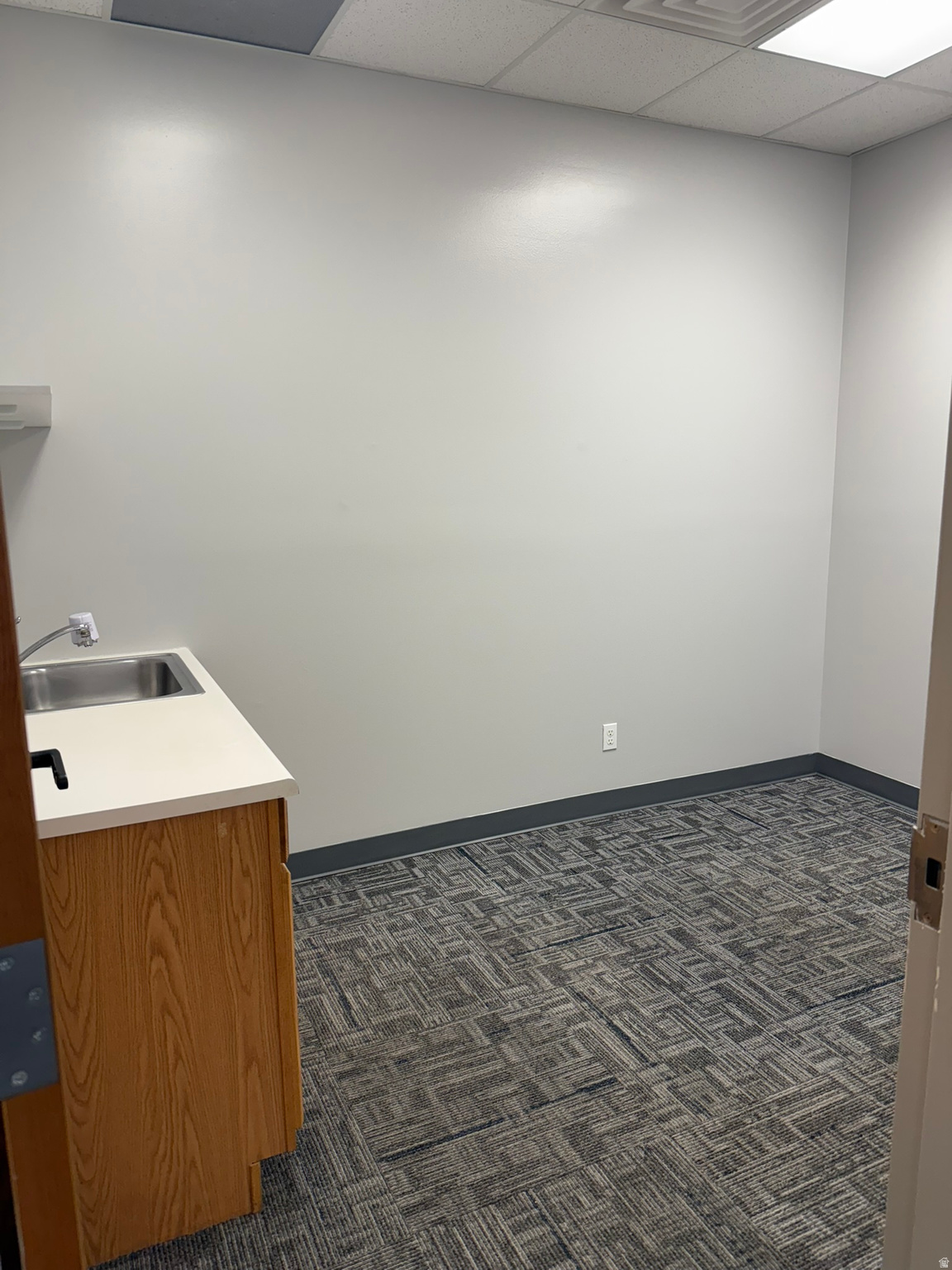 BUSINESS VILLAGE WEST CONDOMINIUM - Commercial Lease