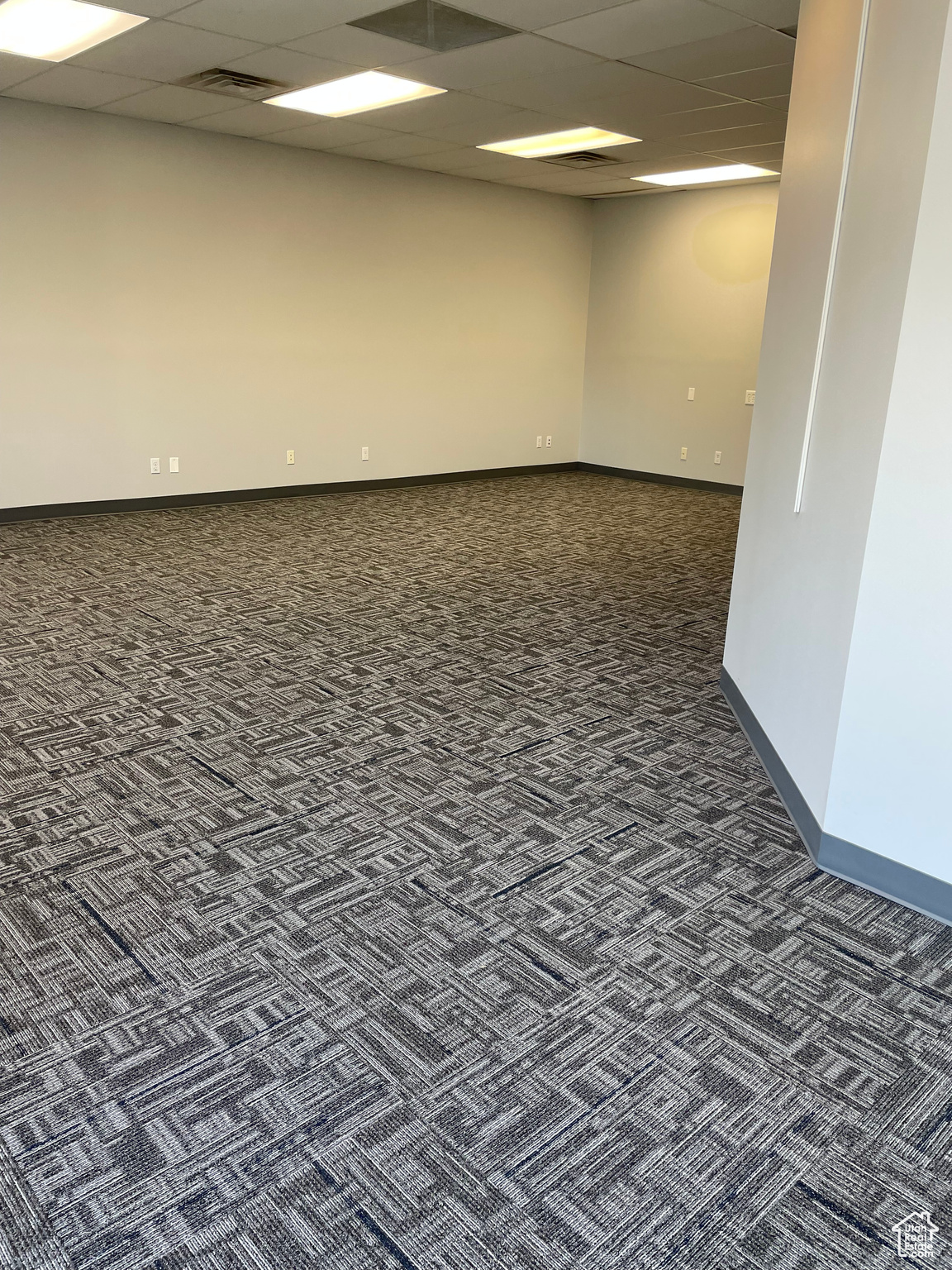 BUSINESS VILLAGE WEST CONDOMINIUM - Commercial Lease