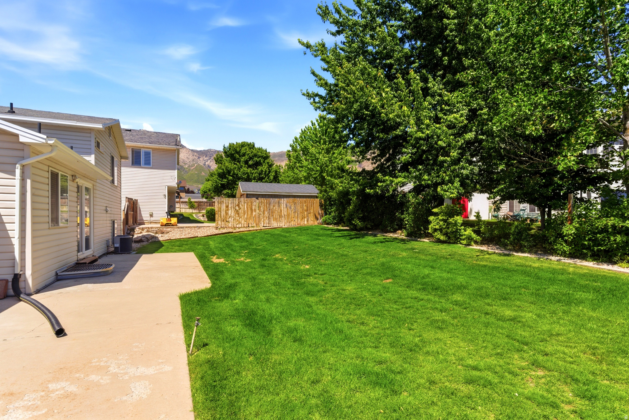 WARREN ACRES - Residential