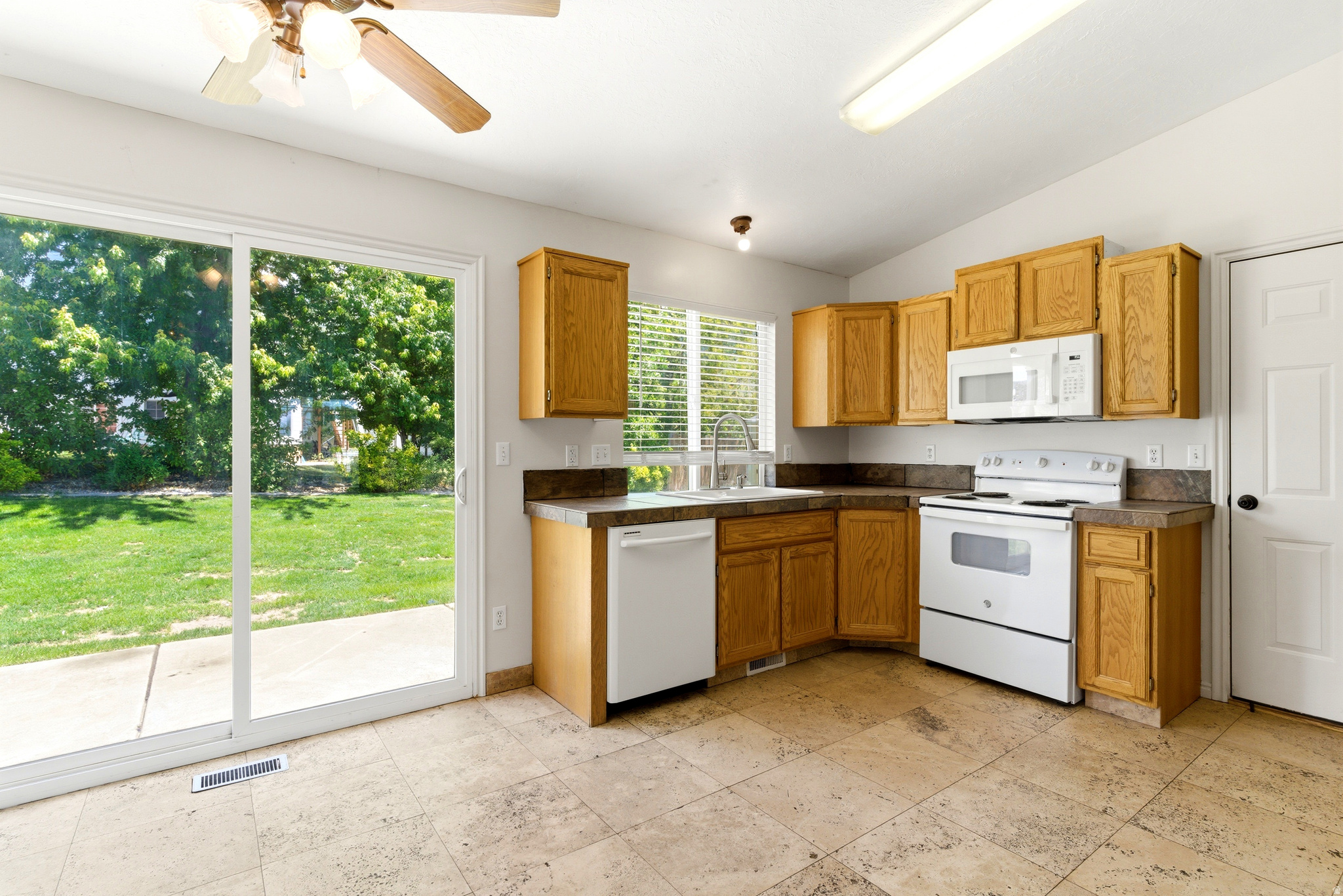 WARREN ACRES - Residential