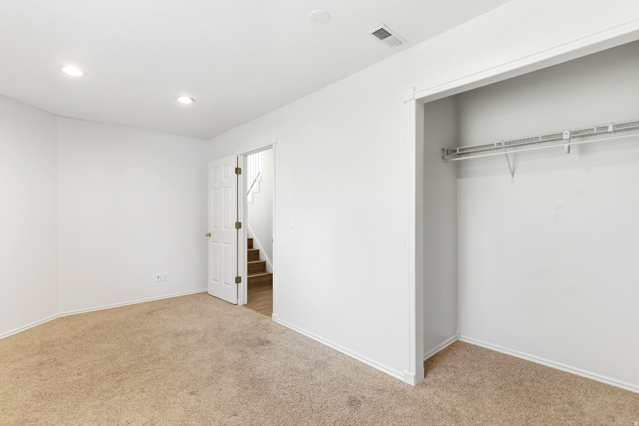 WARREN ACRES - Residential