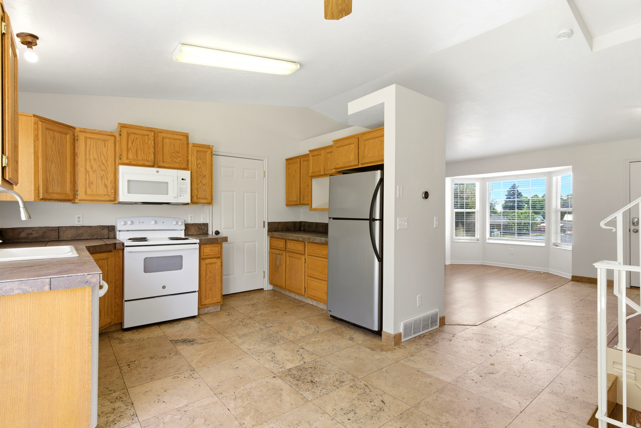WARREN ACRES - Residential